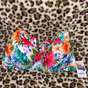 NWT Floral Swim Top